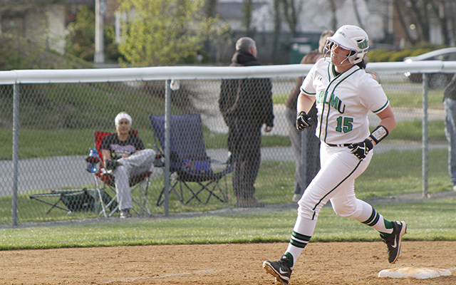 Winning Streak Stretched to 10 Straight as the Long Ball Leads Wilmington Softball to 7-1 and 8-0 Victories over USciences