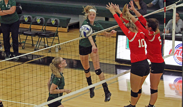 Goldey-Beacom Slugs its Way to 3-1 CACC Victory over Wilmington Volleyball