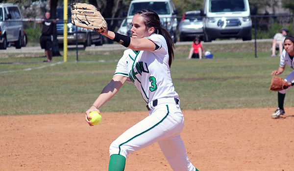 Chelsea Botsch Leads Wilmington Softball to Split Against Quincy and Indiana (Pa.) on Day Four in Florida