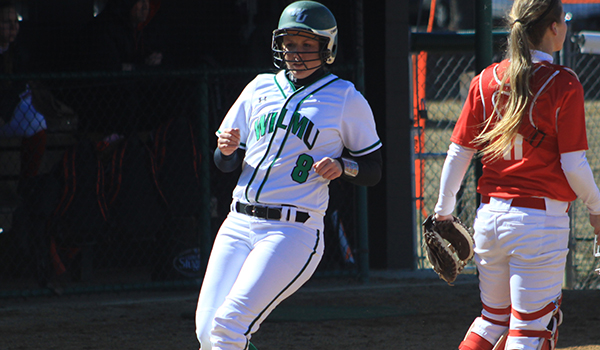 Holy Family Escapes With a Pair of 2-1 CACC Victories over Wilmington Softball